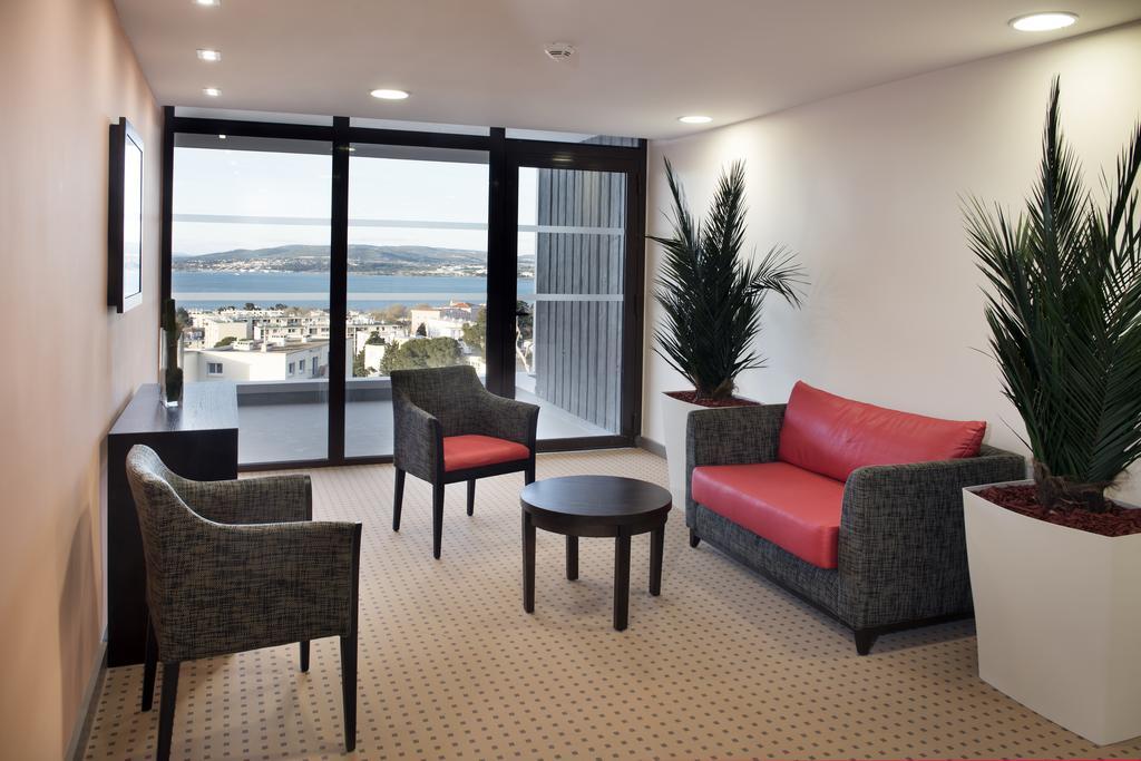 Aparthotel Domitys Le Ruban d'Azur à Sète Chambre photo